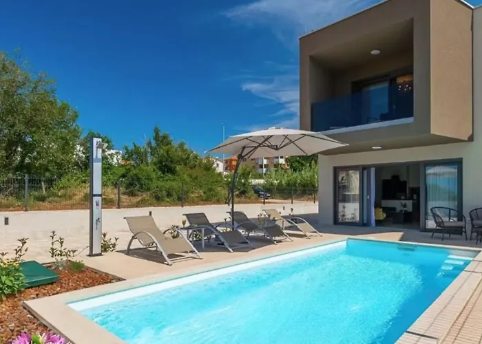 Villa Esmeralda One By Briskva Novigrad Istria