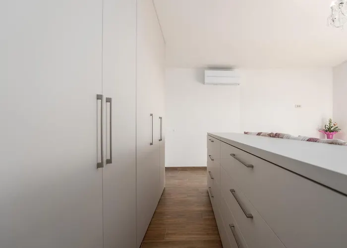 Esmeralda One By Briskva Novigrad Istria