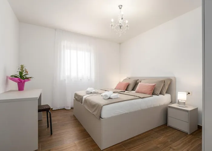 Esmeralda One By Briskva *