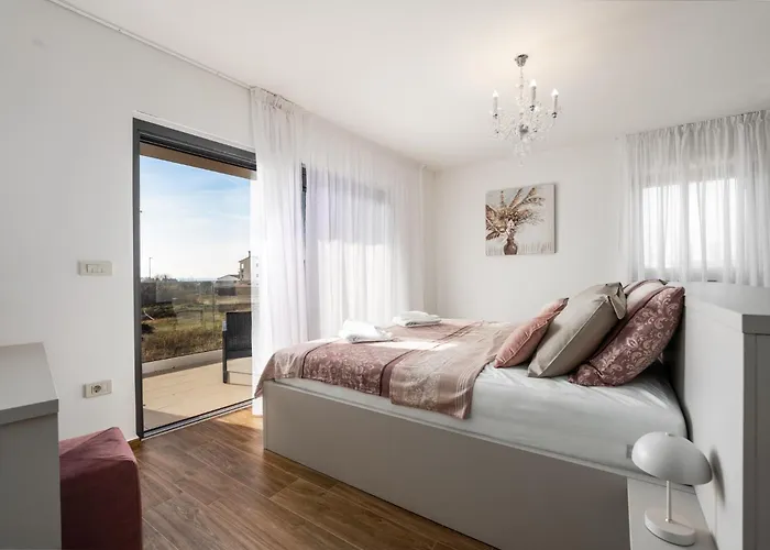 Villa Esmeralda One By Briskva Novigrad Istria