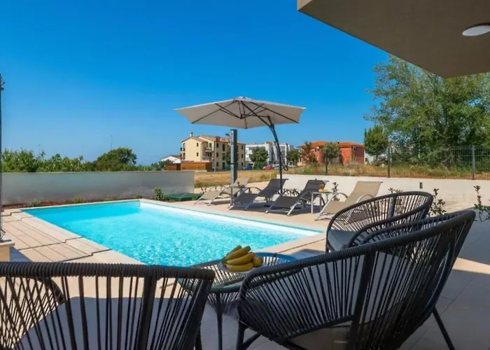 Esmeralda One By Briskva Novigrad Istria